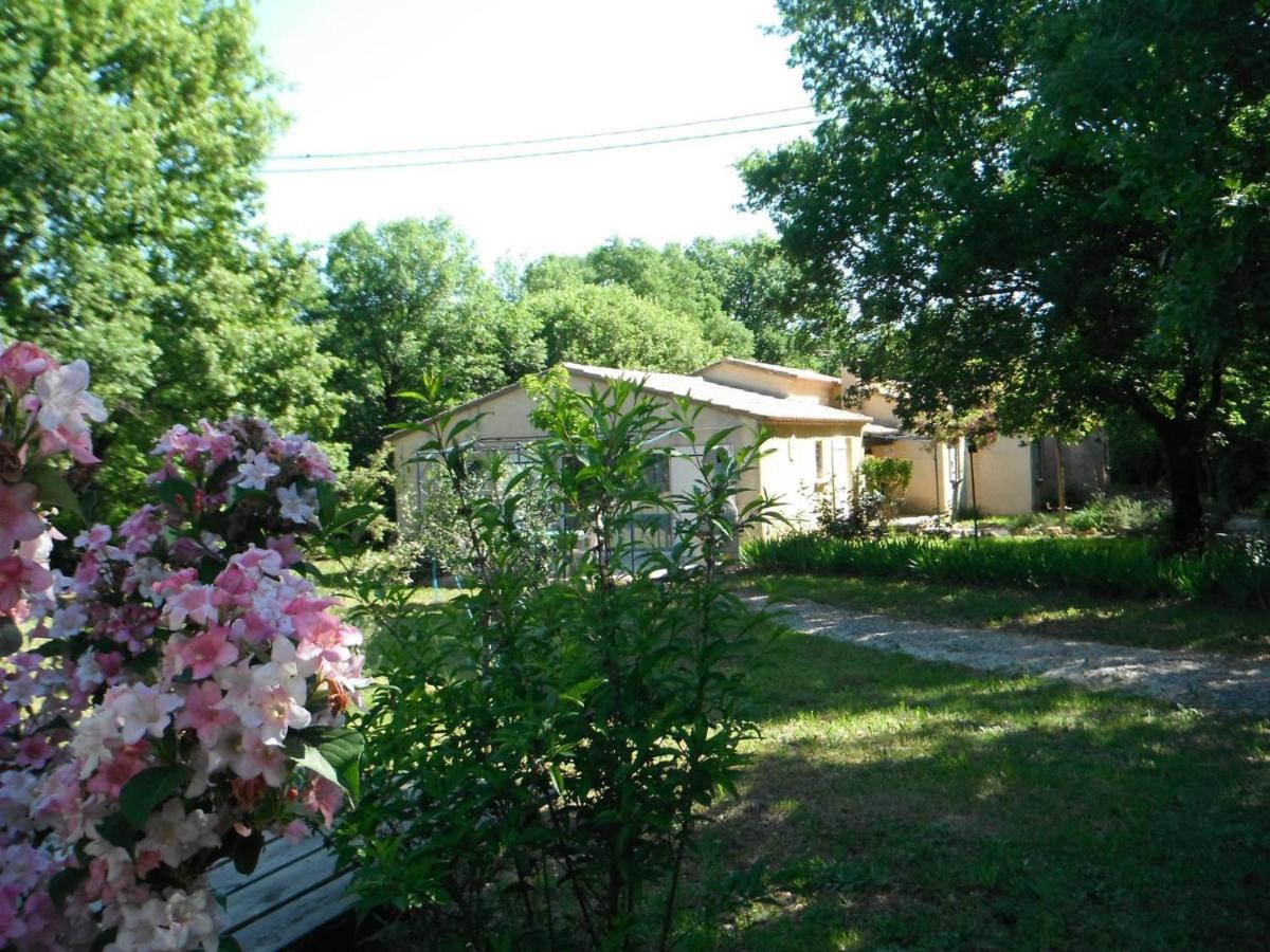 Les Gites De L'Arbousier Quissac  Exterior photo