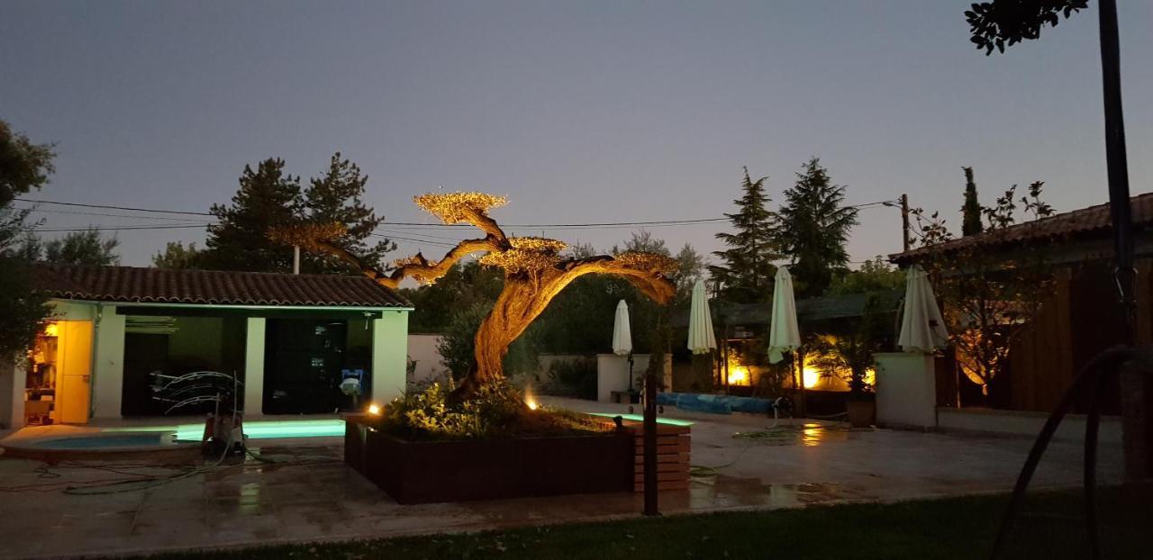 Les Gites De L'Arbousier Quissac  Exterior photo
